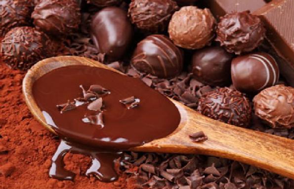 توزیع برند های برتر شکلات تلخ ایرانی در سراسر کشور