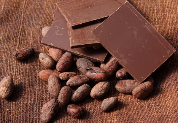 بزرگترین مرکز تولید شکلات قنادی طعم دار